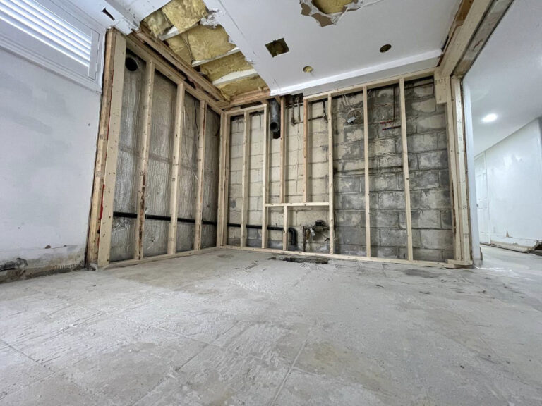 CloeburyCrt-Full-Renovation-01