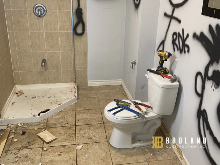 333MavrinacBlvd-BathroomRenovation-01